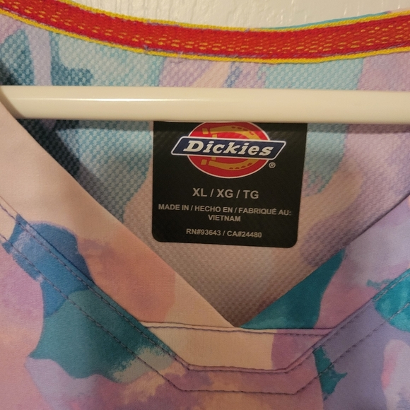 Dickies Scrub Top | XL | Multicolor - Picture 3 of 3